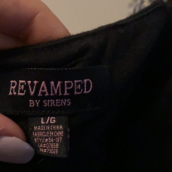 Black Cropped Tank - Picture 2 of 3